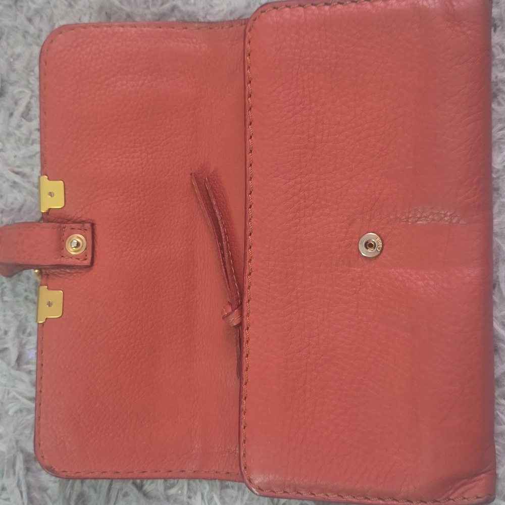 Chloe Congac Leather Snap Long Wallet W/ Gold Details (VERY GOOD)(COA)✨️🤎✨️ - Picture 3 of 9